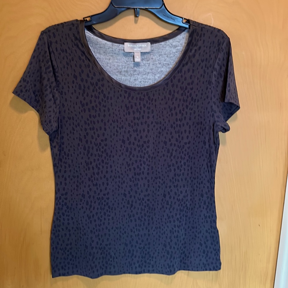 Banana Republic luxe touch short sleeve top size M